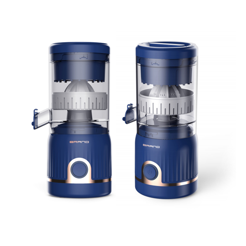 How does the citrus juicer ensure maximum juice extraction without overworking the fruit?